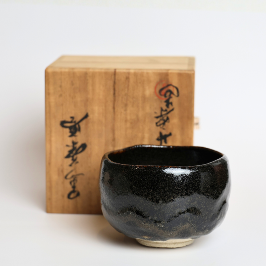 Kuro Raku Matcha Chawan – Near Mint with Signed Wooden Box