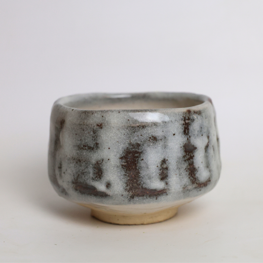 Mino Shino Style Chawan – Vintage Japanese Snow Glaze Handcrafted Ceramic Tea Bowl for Matcha Ceremony