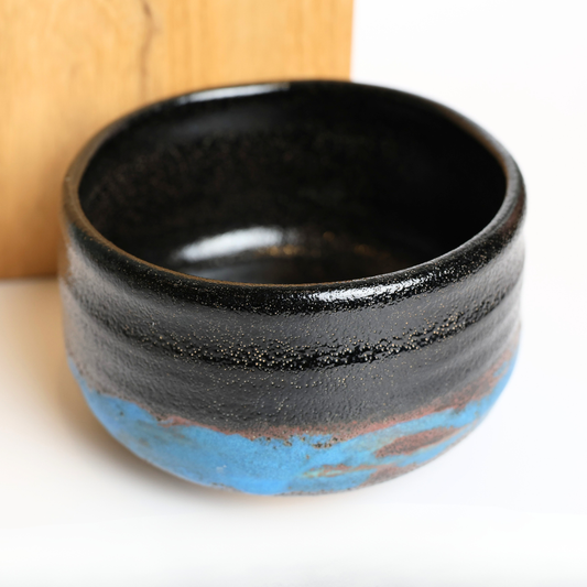 Seto Ware Matcha Chawan “Umi” by Hōju – Sea-Inspired Design with Signed Wooden Box | Japanese Tea Bowl - With Wooden Box