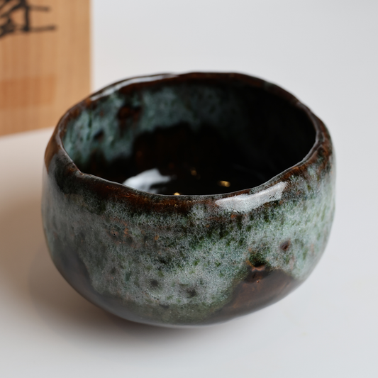 Ōhi-yaki Matcha Bowl by Yoshio Iwamura – Japanese Tea Ceremony Chawan | Ōhi Ware Pottery with Original Wooden Box